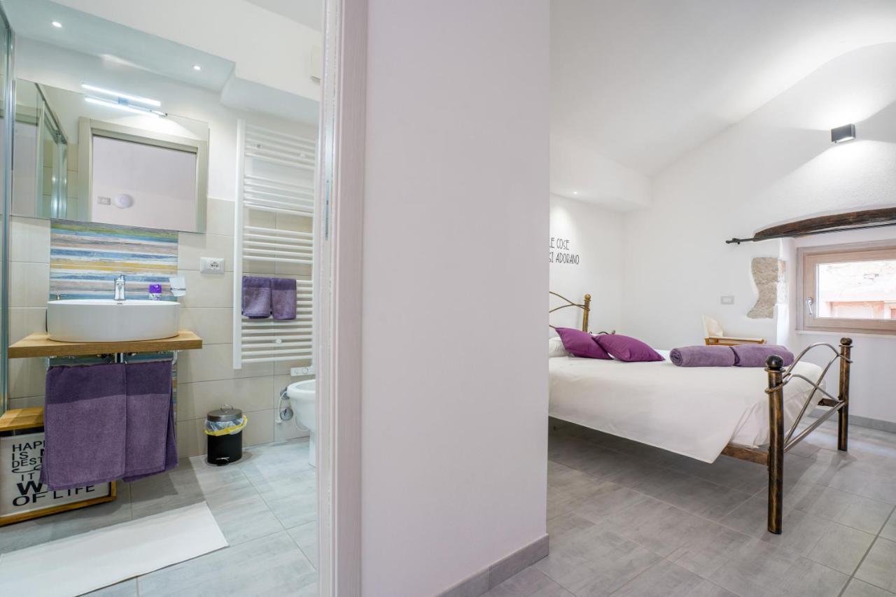 Casa Mirto Hotel Bosa Bagian luar foto